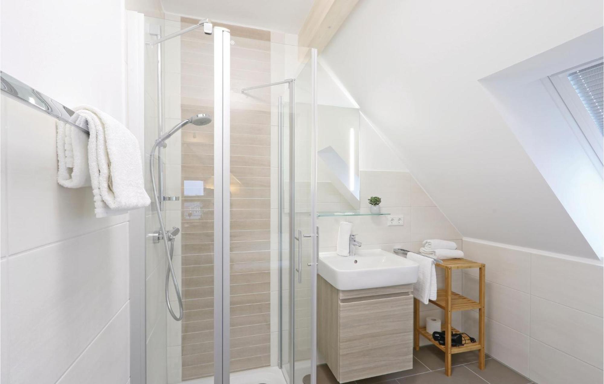 Amazing Apartment In Dagebuell With Kitchenette Exteriör bild