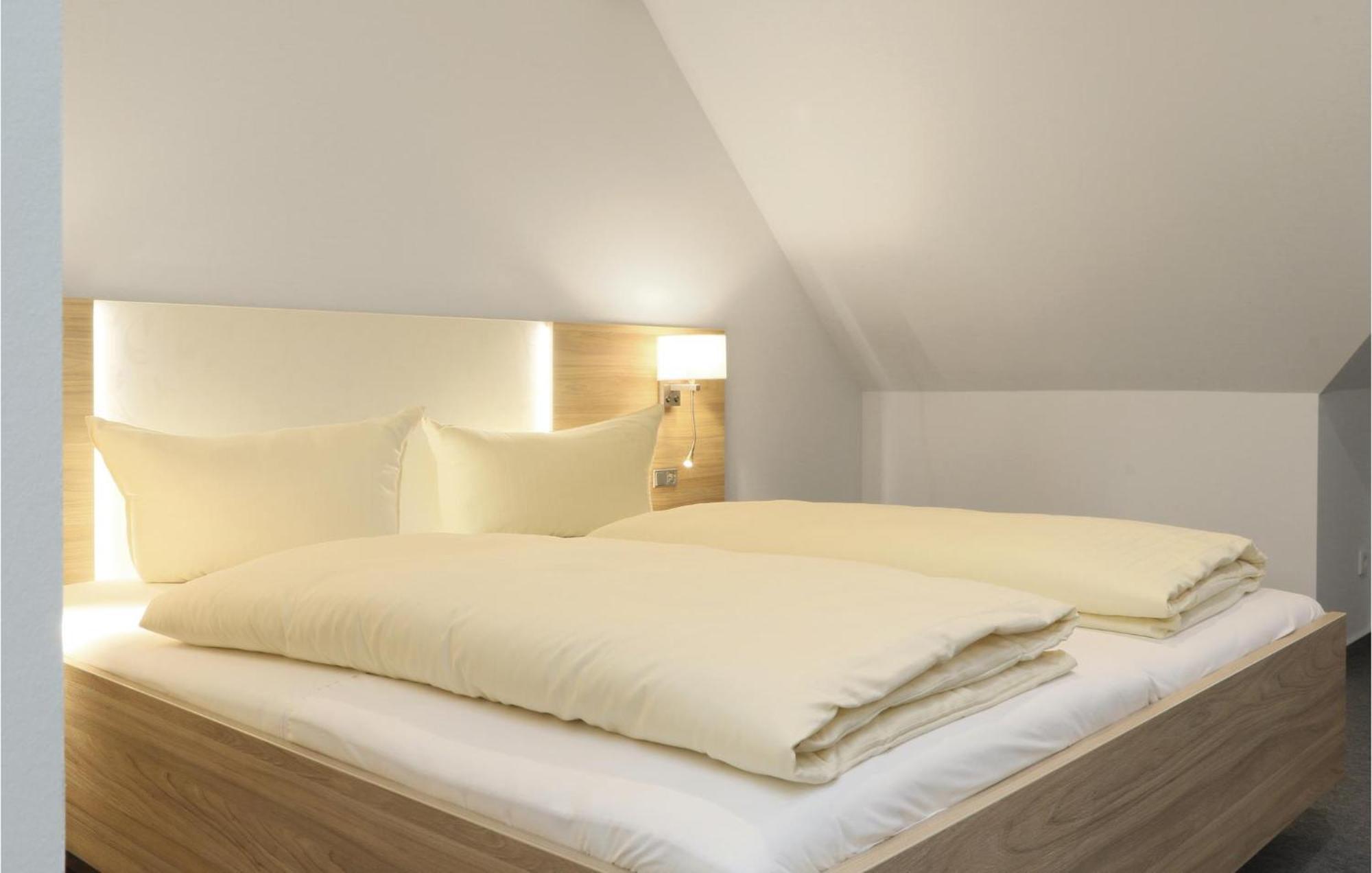 Amazing Apartment In Dagebuell With Kitchenette Exteriör bild