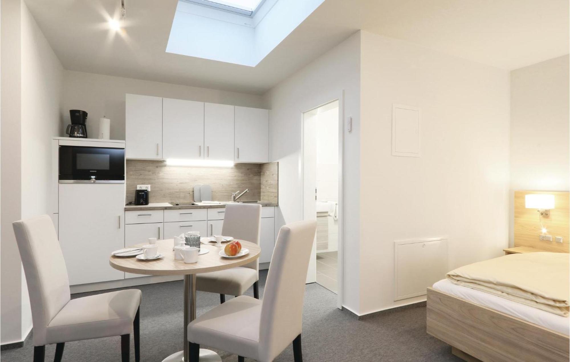 Amazing Apartment In Dagebuell With Kitchenette Exteriör bild