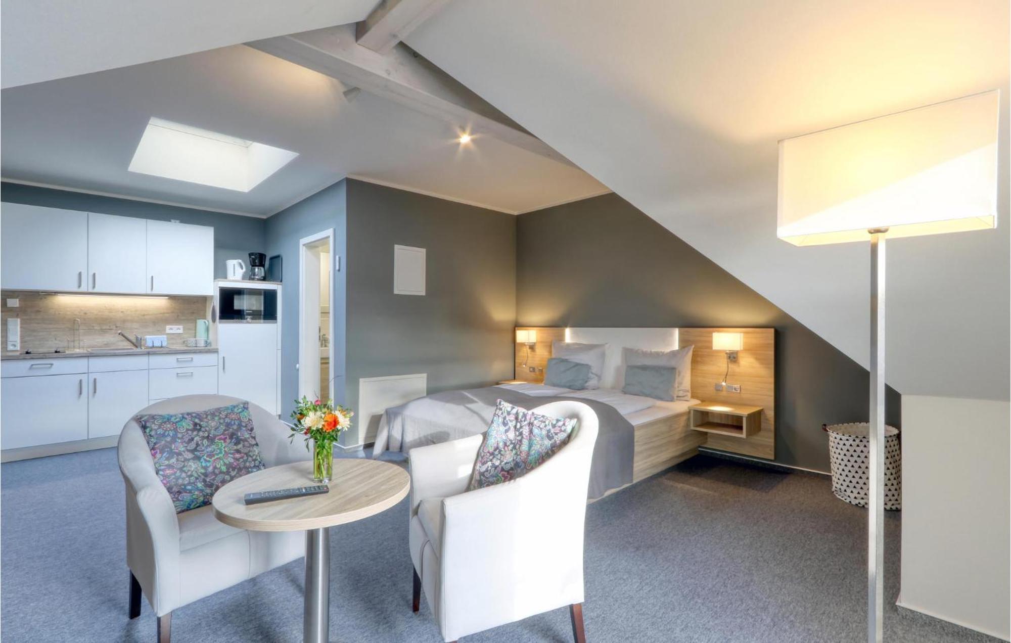 Amazing Apartment In Dagebuell With Kitchenette Exteriör bild