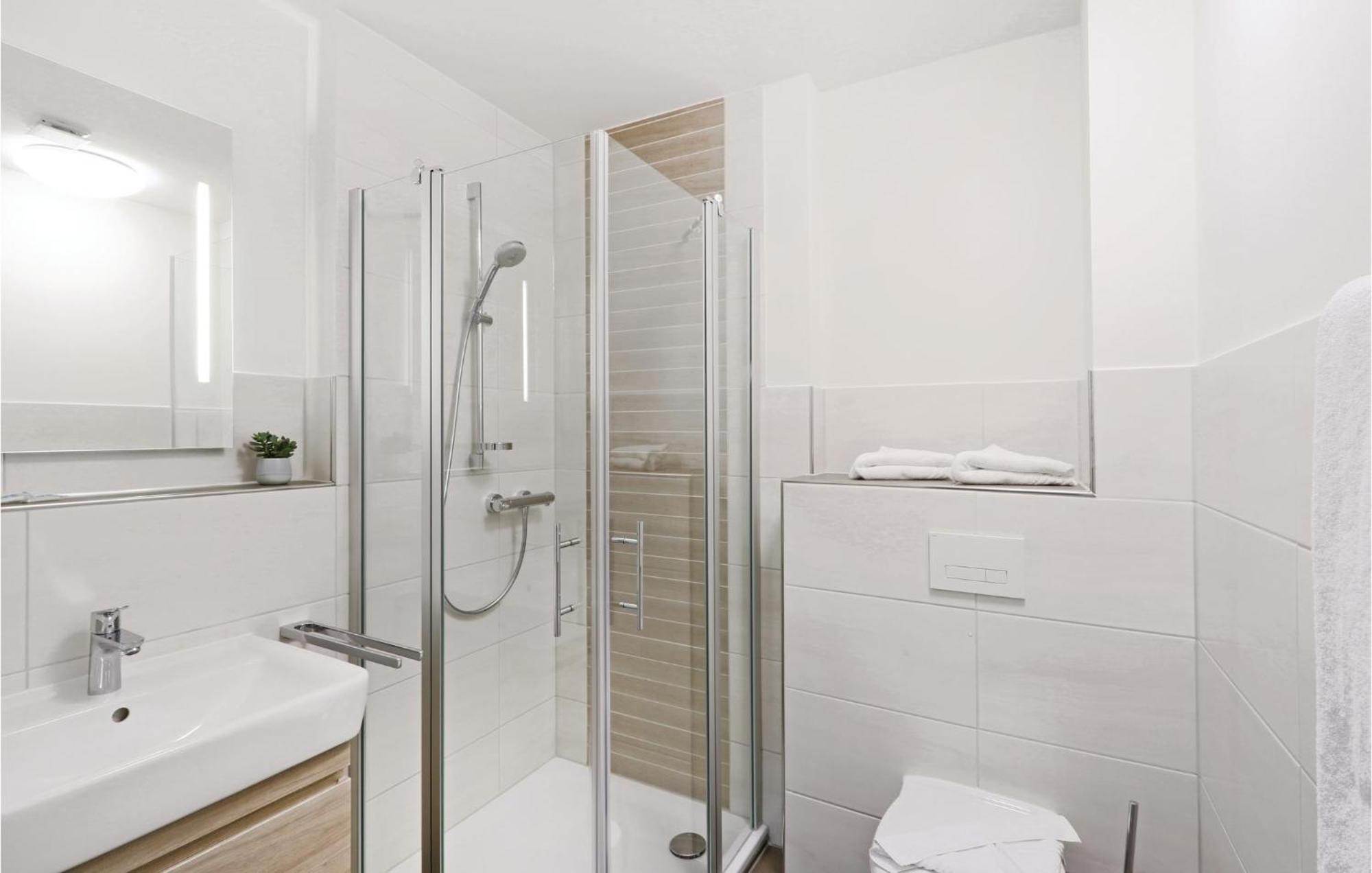Amazing Apartment In Dagebuell With Kitchenette Exteriör bild